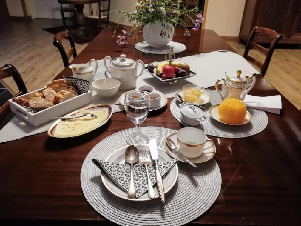Bed and Breakfast Le Domaine Des Platanes Bourg-Charente Zewnętrze zdjęcie