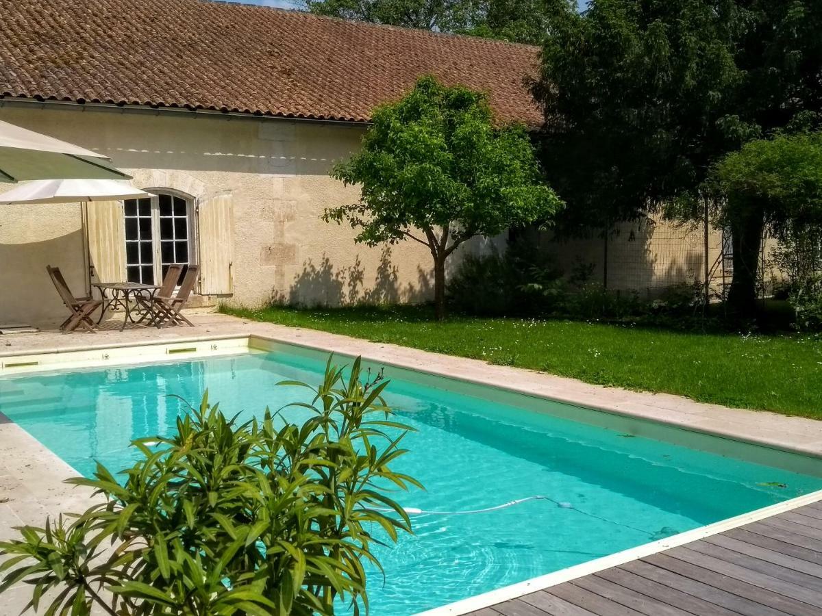 Bed and Breakfast Le Domaine Des Platanes Bourg-Charente Zewnętrze zdjęcie