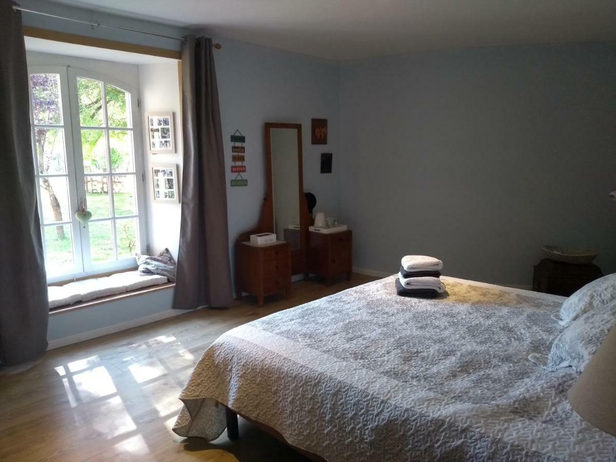 Bed and Breakfast Le Domaine Des Platanes Bourg-Charente Zewnętrze zdjęcie